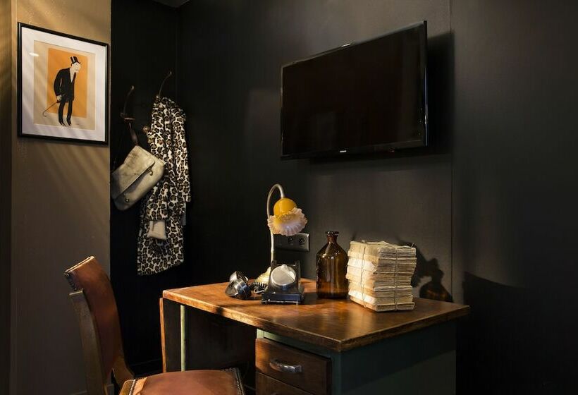 Prestige Suite, Le Chat Noir Design