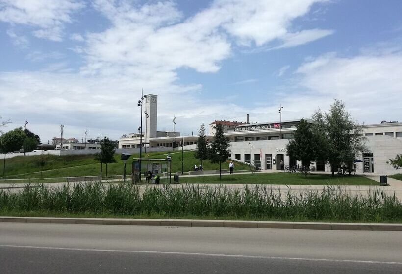 Номер Стандарт, Ibis Budget Besançon Centre Gare