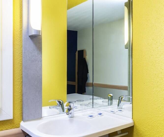 Номер Стандарт Трехместный, Ibis Budget Besançon Centre Gare