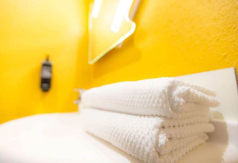 Номер Стандарт Трехместный, Ibis Budget Besançon Centre Gare