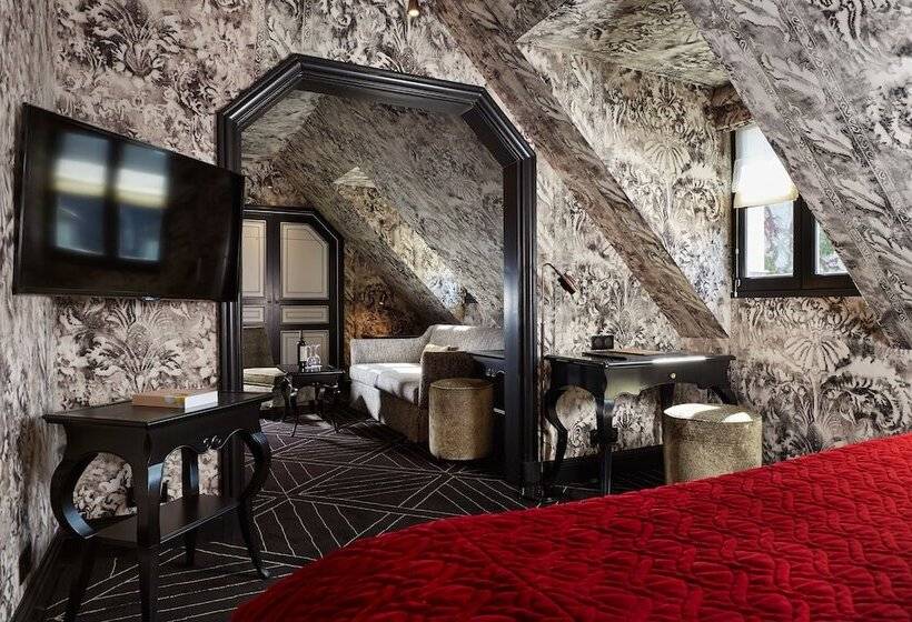 سوییت جونیور, Le Pavillon De La Reine & Spa, Place Des Vosges