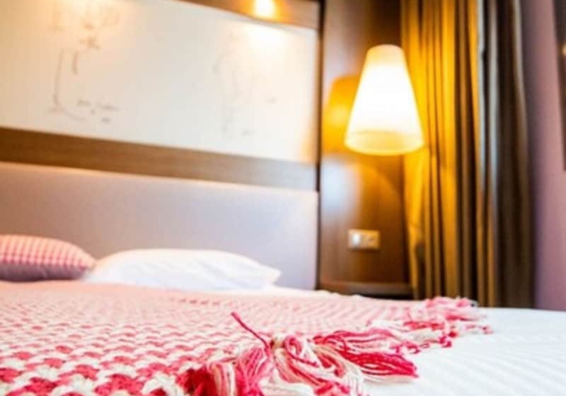 اتاق استاندارد اینتریور, Le Safari Hotel Restaurant