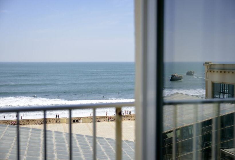 سوییت جونیور با چشم‌انداز دریا, Le Windsor Biarritz