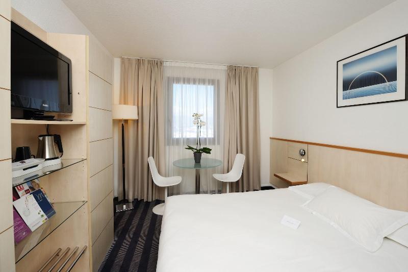 اتاق کلاسیک, Mercure Ajaccio