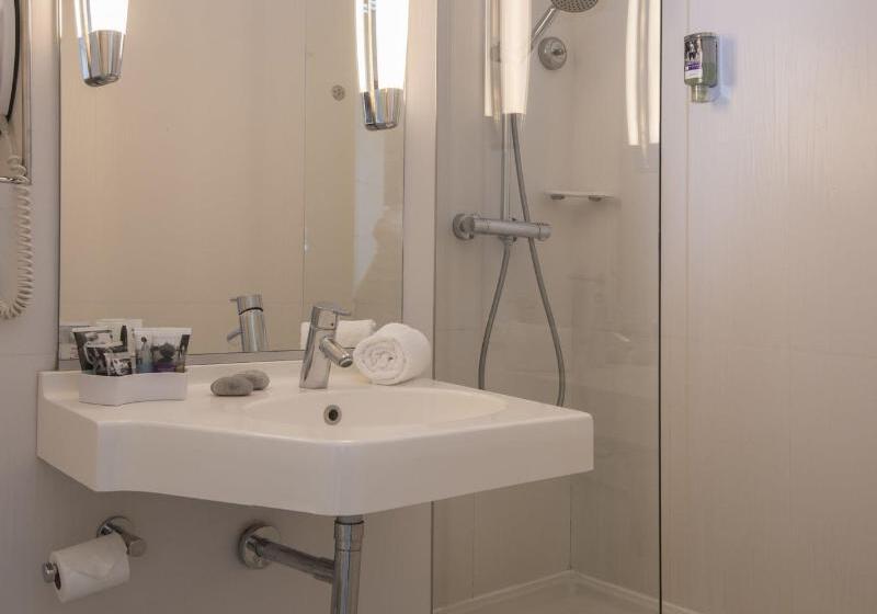 اتاق کلاسیک, Mercure Ajaccio