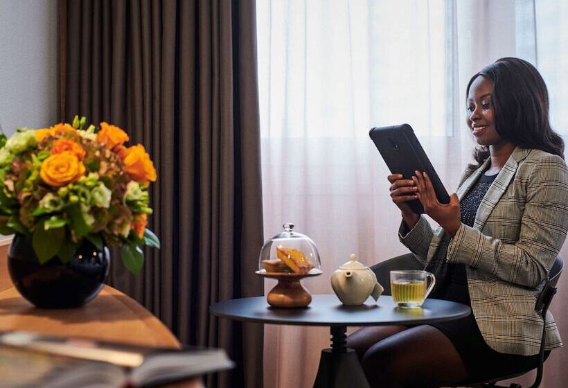 اتاق کلاسیک, Mercure Paris La Defense