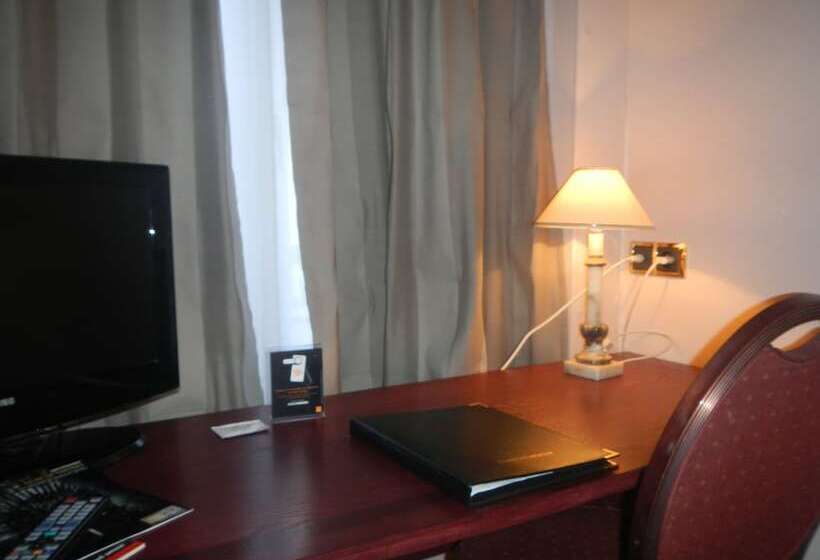 Standard Triple Room, Metropol