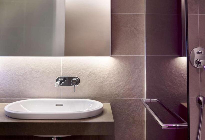 سوییت خانوادگی, Radisson Blu Hotel, Lyon