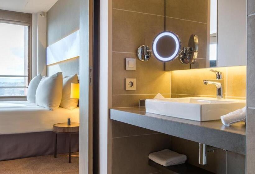 سوییت با چشم‌انداز پانوراما, Radisson Blu Hotel, Lyon