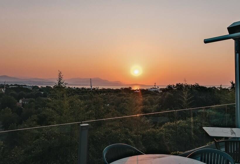 اتاق استاندارد با چشم‌انداز دریا, Thalazur Antibes   & Spa