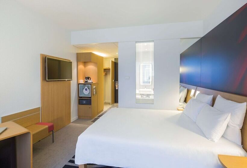 اتاق سوپریور, Novotel Poitiers Site Du Futuroscope