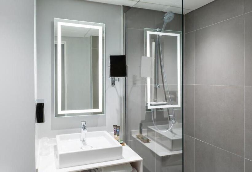 اتاق خانوادگی تودرتو, Novotel Poitiers Site Du Futuroscope