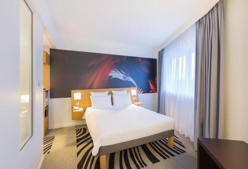 اتاق خانوادگی تودرتو, Novotel Poitiers Site Du Futuroscope