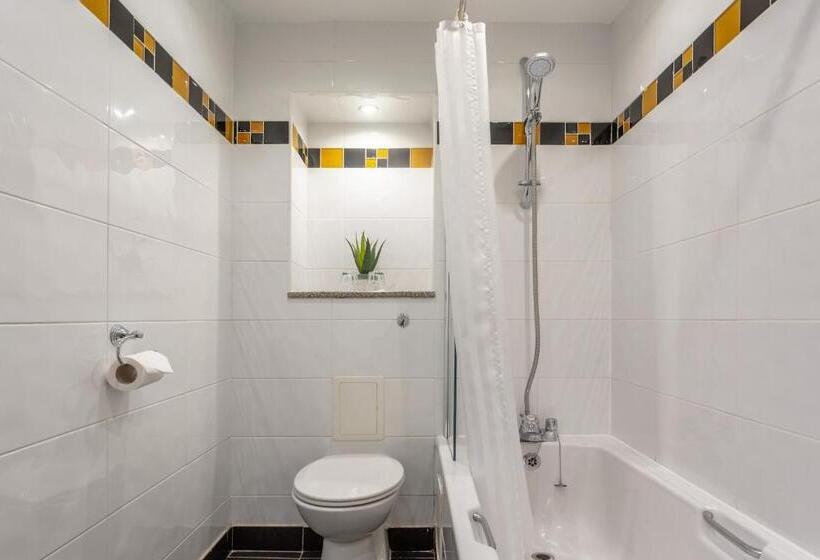 اتاق کلاسیک خانوادگی, Cairndale Hotel & Spa