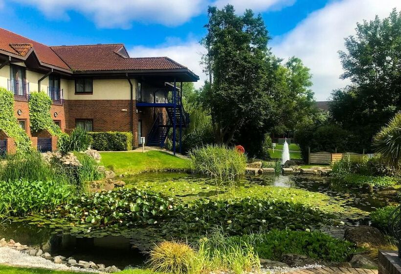 Habitación Estándar Vista Lago, Aztec  And Spa