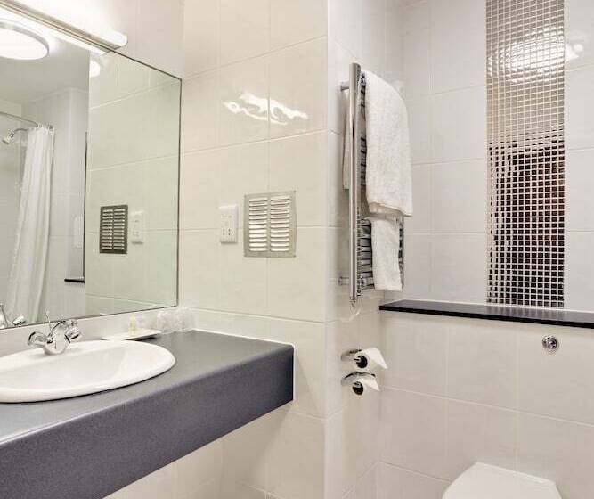 Standard Room Double Bed, Best Western Plough And Harrow