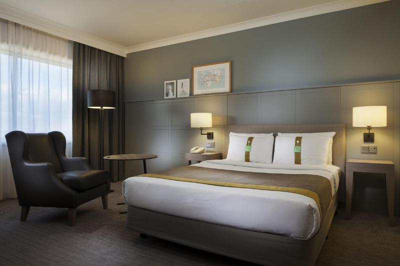 اتاق استاندارد, Crowne Plaza Heathrow