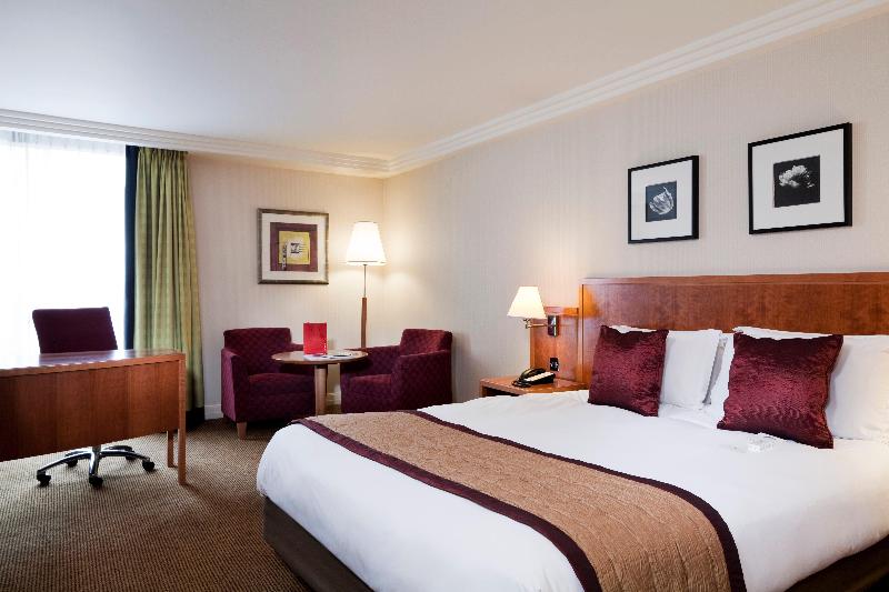 اتاق استاندارد, Crowne Plaza Heathrow