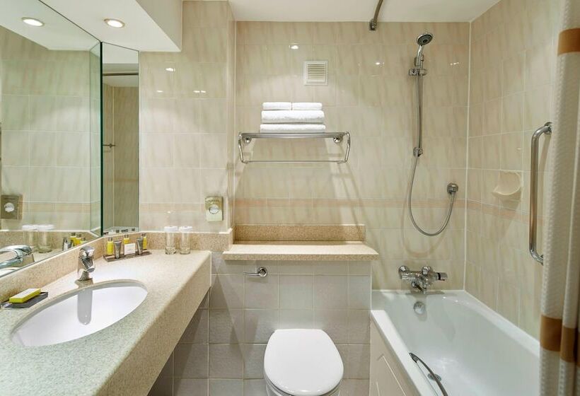 اتاق دلوکس با چشم‌انداز پارک, Delta Hotels By Marriott Bristol City Centre