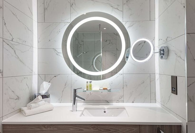 اتاق استاندارد, Doubletree By Hilton Bath