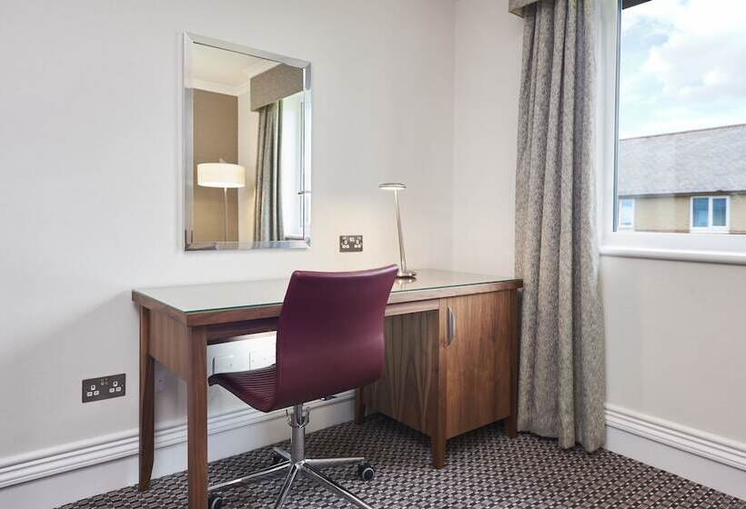 اتاق استاندارد با 2 تخت دوبل, Doubletree By Hilton  Bristol North