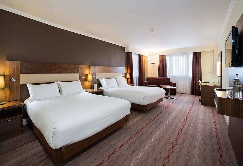 اتاق استاندارد با 2 تخت دوبل, Doubletree By Hilton  Bristol North