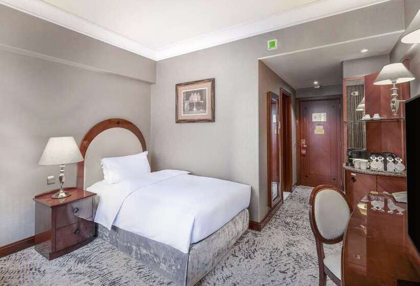 اتاق لوکس یک تخته, Hilton Birmingham Metropole