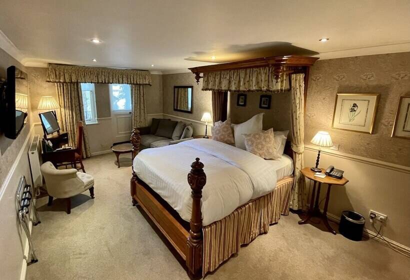 Executive Suite, Holdsworth House