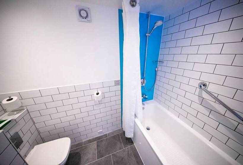 سوییت, Holiday Inn Kenilworth   Warwick, An Ihg