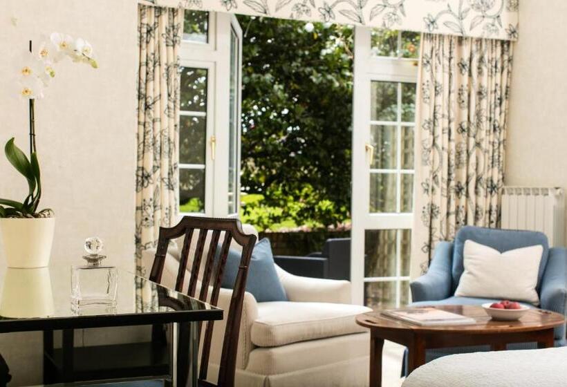 اتاق لوکس, Longueville Manor