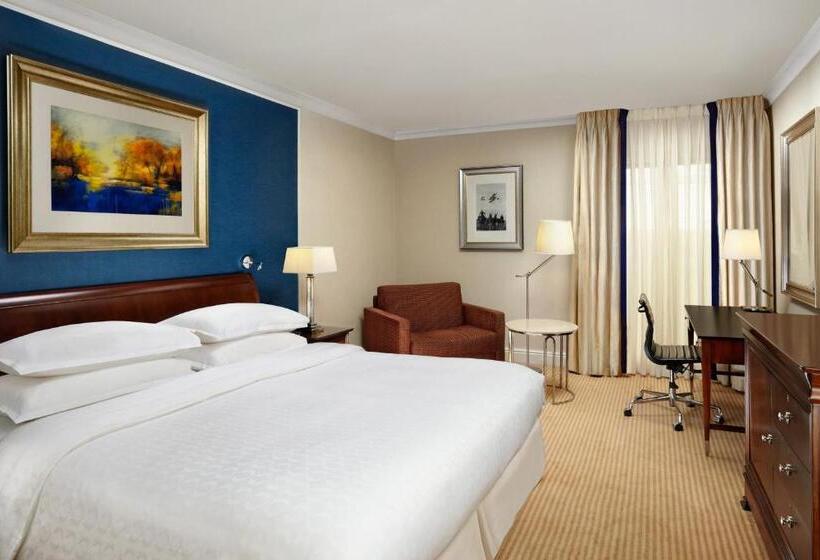 Chambre classique Lit King, Sheraton Skyline  London Heathrow