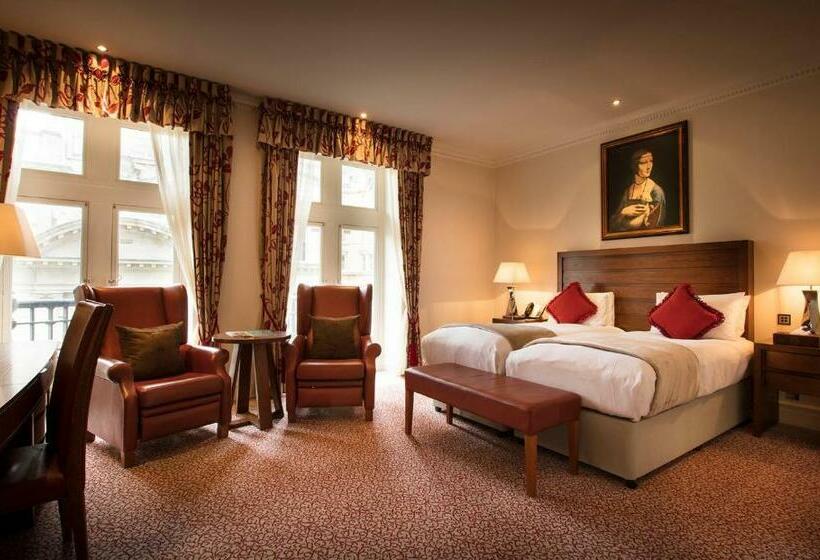 Quarto Deluxe, The Royal Horseguards Hotel, London