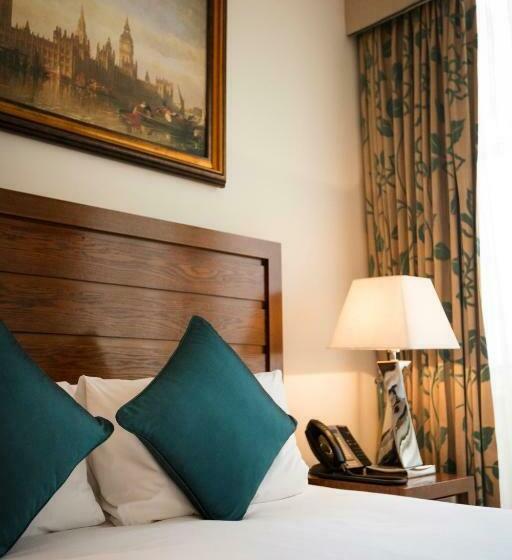 Quarto Estandar, The Royal Horseguards Hotel, London