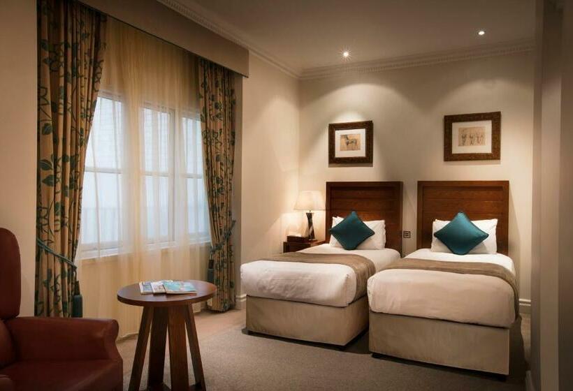 Quarto Estandar, The Royal Horseguards Hotel, London