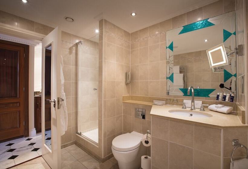 Quarto Deluxe, The Royal Horseguards Hotel, London