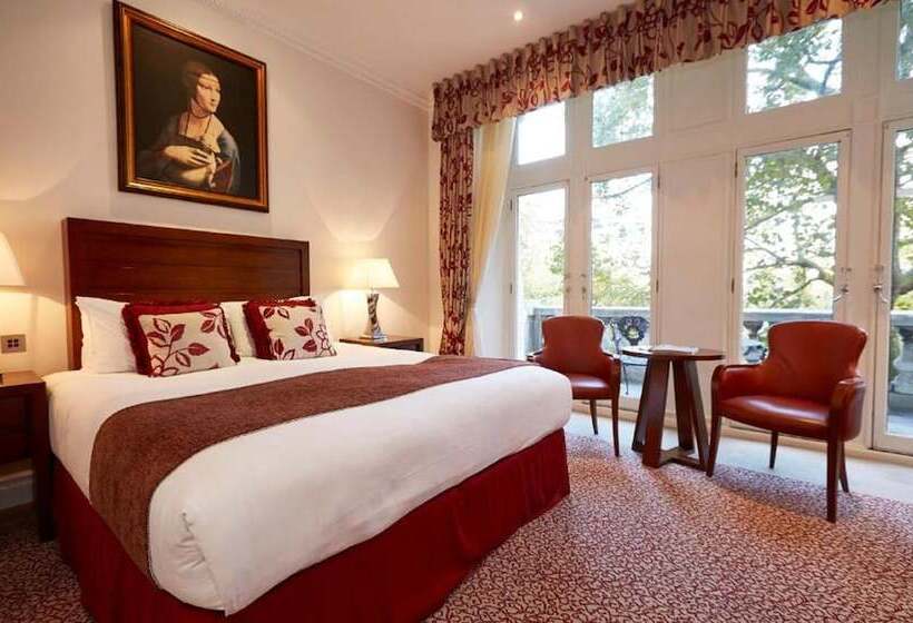 Quarto Deluxe, The Royal Horseguards Hotel, London