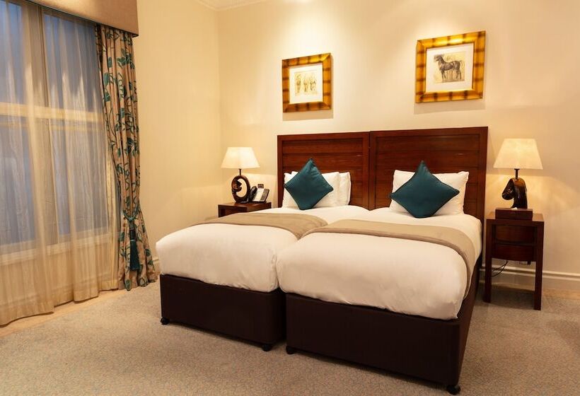 Quarto Deluxe, The Royal Horseguards Hotel, London