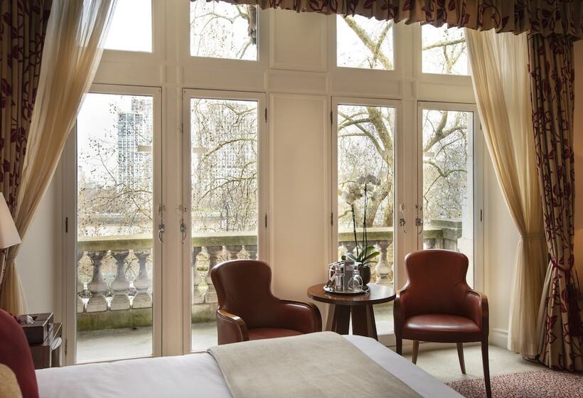 Quarto Deluxe Vista Jardim, The Royal Horseguards Hotel, London