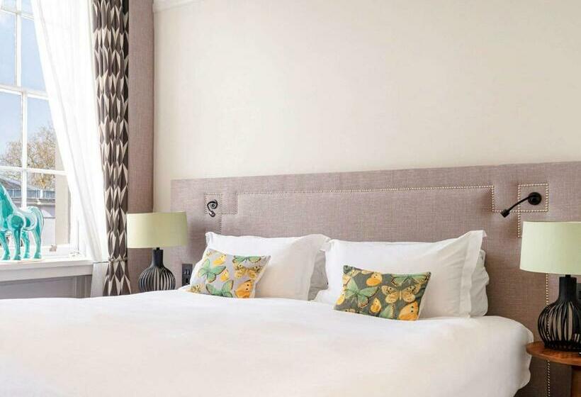 اتاق سوپریور, Queens Hotel Cheltenham