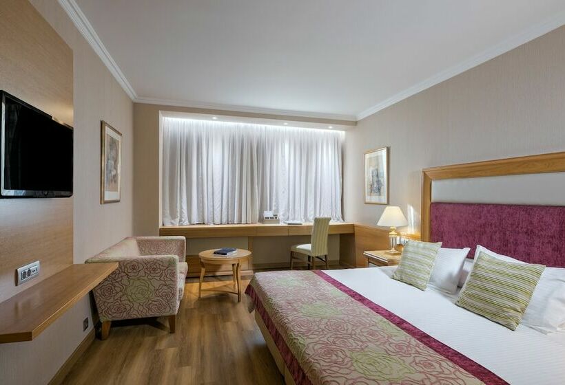 Standard Room, Divani Caravel