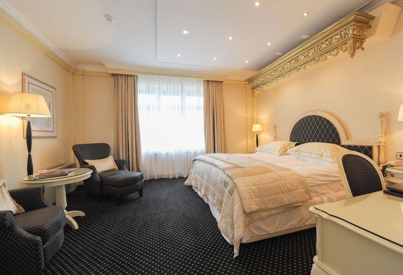 سوییت, Fredrick S Hotel Restaurant Spa