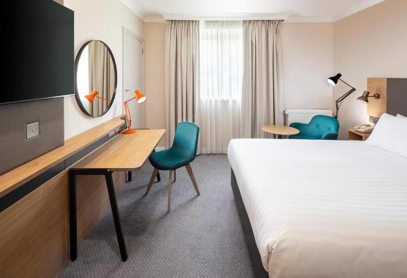 Premium Room, Holiday Inn High Wycombe M40 Jct.4