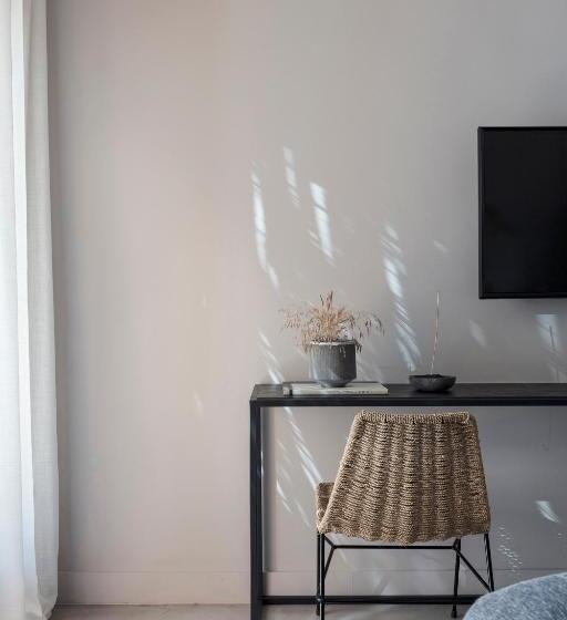 بانگلوی استاندارد با چشم‌انداز دریا, Minos Beach Art Hotel, A Member Of Design Hotels