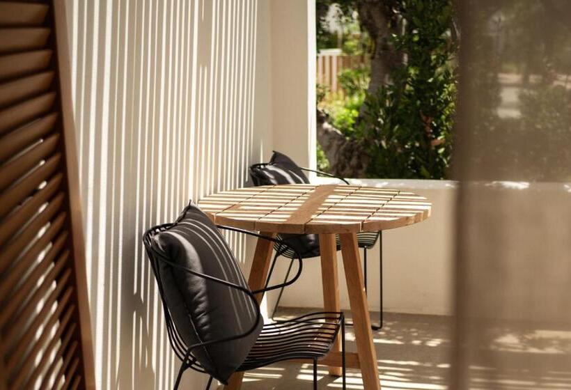 بانگلوی سوپریور, Minos Beach Art Hotel, A Member Of Design Hotels