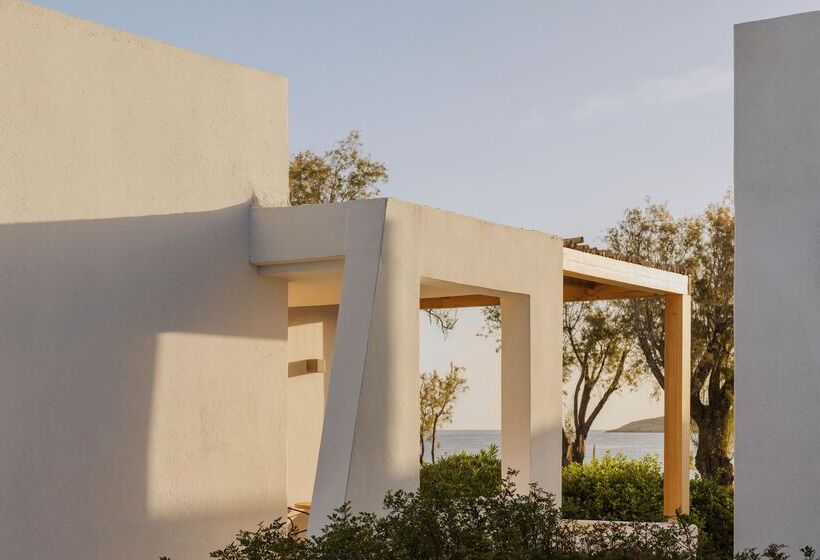 بانگلوی استاندارد با چشم‌انداز دریا, Minos Beach Art Hotel, A Member Of Design Hotels