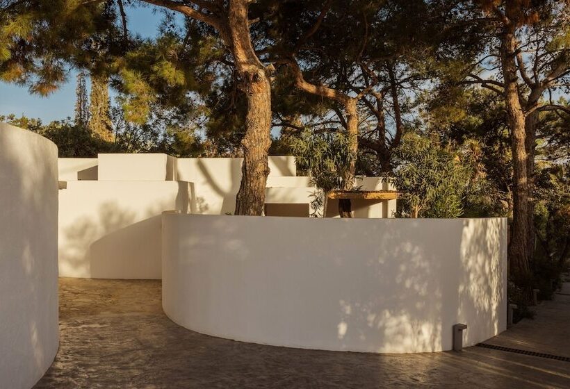 بانگلوی سوپریور, Minos Beach Art Hotel, A Member Of Design Hotels