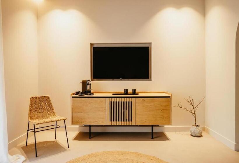 سوییت, Minos Beach Art Hotel, A Member Of Design Hotels