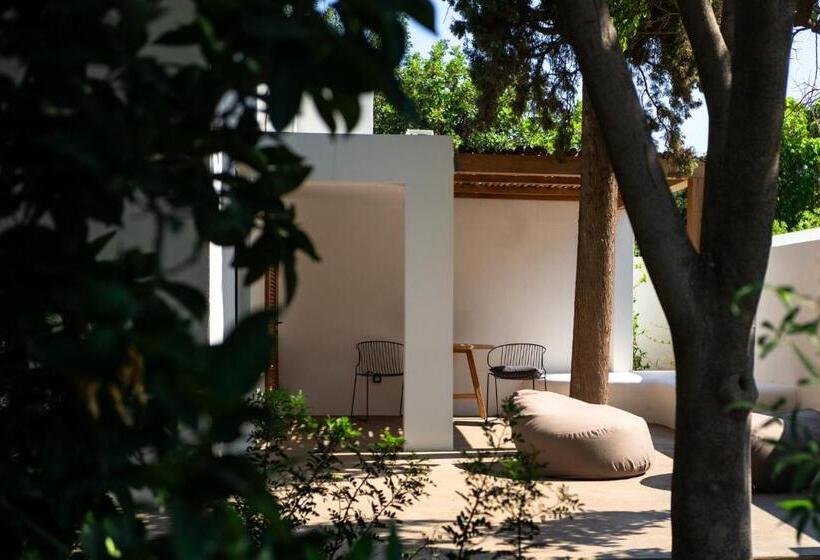بانگلوی سوپریور, Minos Beach Art Hotel, A Member Of Design Hotels