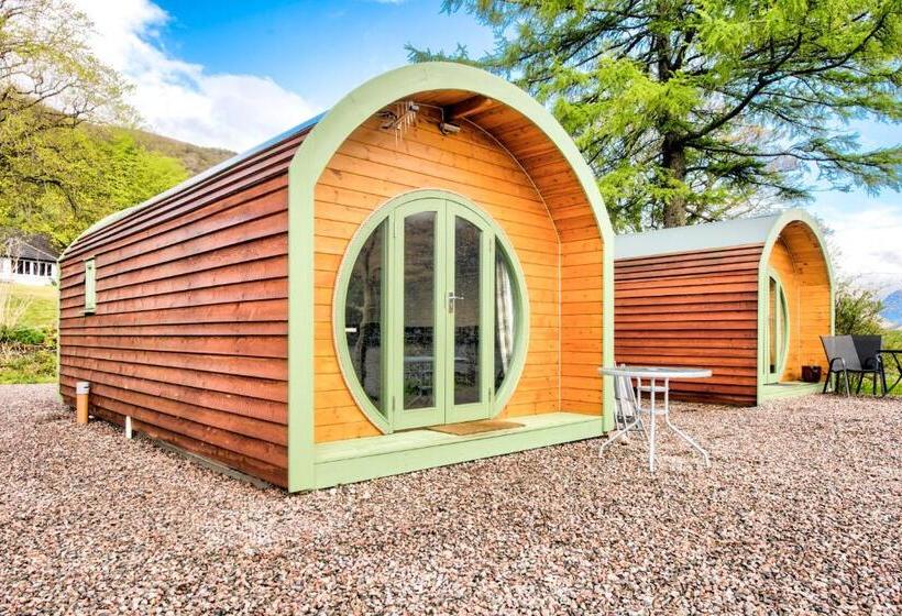 کلبه ییلاقی, Onich Hotel & Lochside Beach Pods
