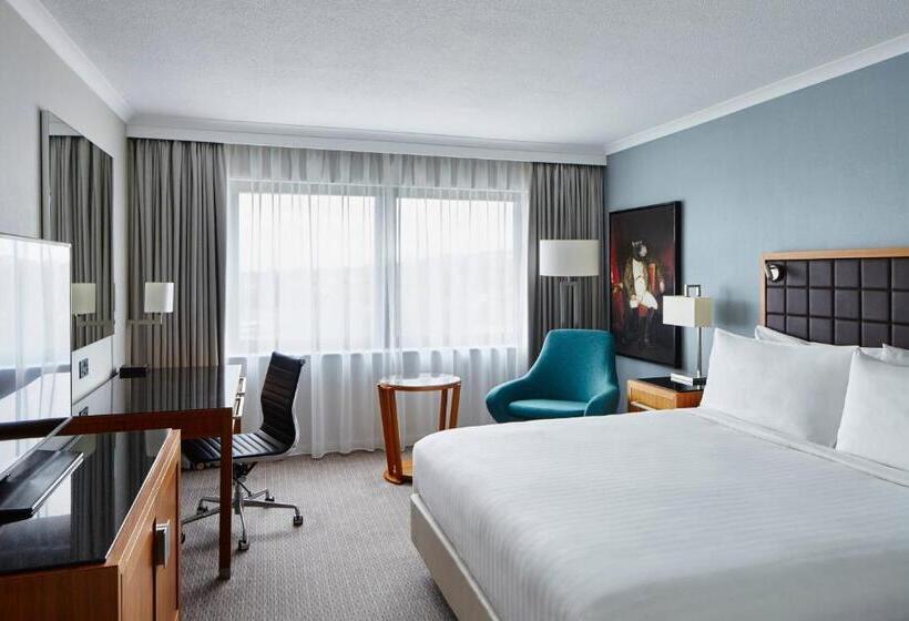 اتاق سوپریور با تخت بزرگ, Portsmouth Marriott